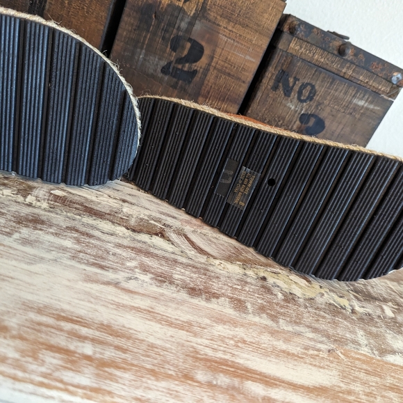 NWOT CL Laundry Surf's Up Foot Bed Double Strap Espadrille Sandal Women Size 8 - Picture 6 of 10